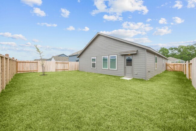 Building Photo - 25625 Rose Creek Dr