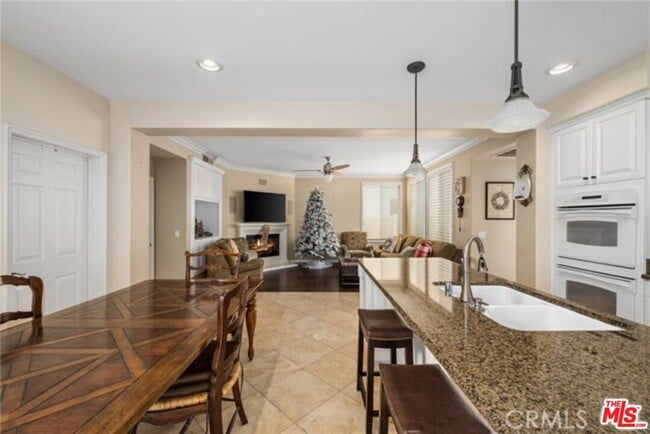 Building Photo - 2088 Ward St