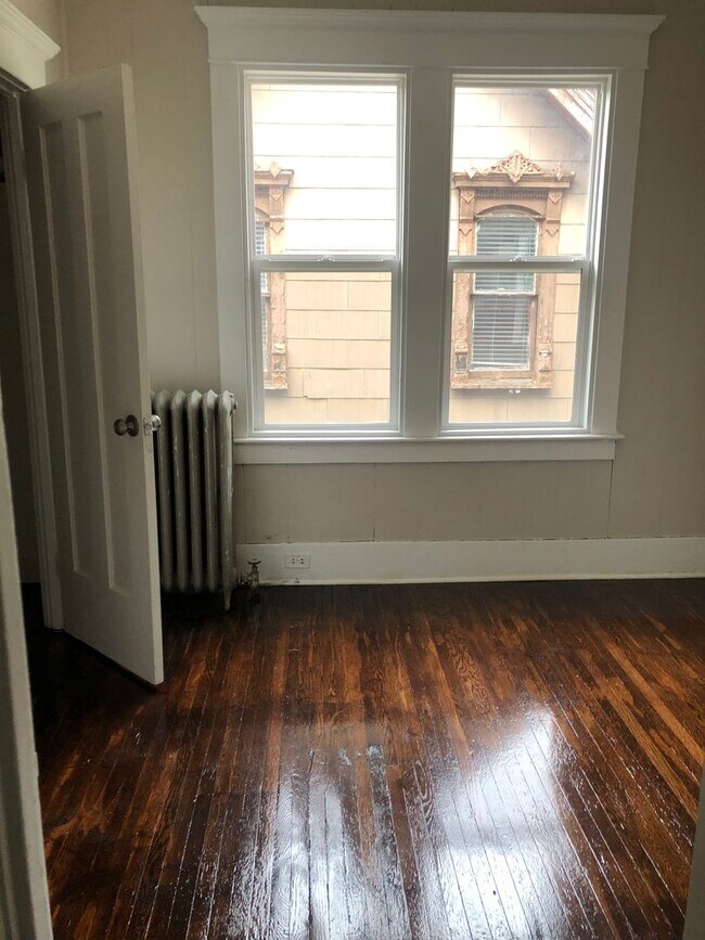 Building Photo - 260 Humboldt Pkwy