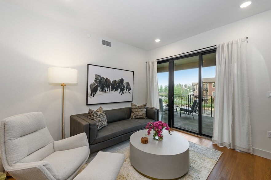 Building Photo - 144 Ski Idlewild Rd