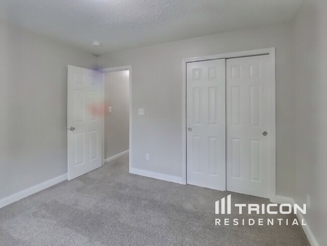 Building Photo - 203 Beacon Point Ln