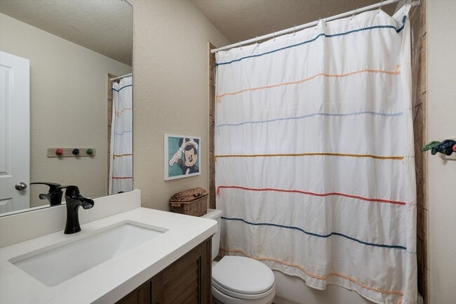 Building Photo - Modern Living Meets Community Charm in This Cibolo Gem