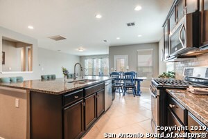 Building Photo - 13915 Persimmon Cv