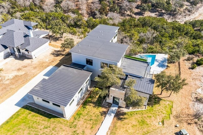 Building Photo - 17709 Hunters Hollow