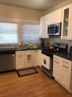 Building Photo - Unit