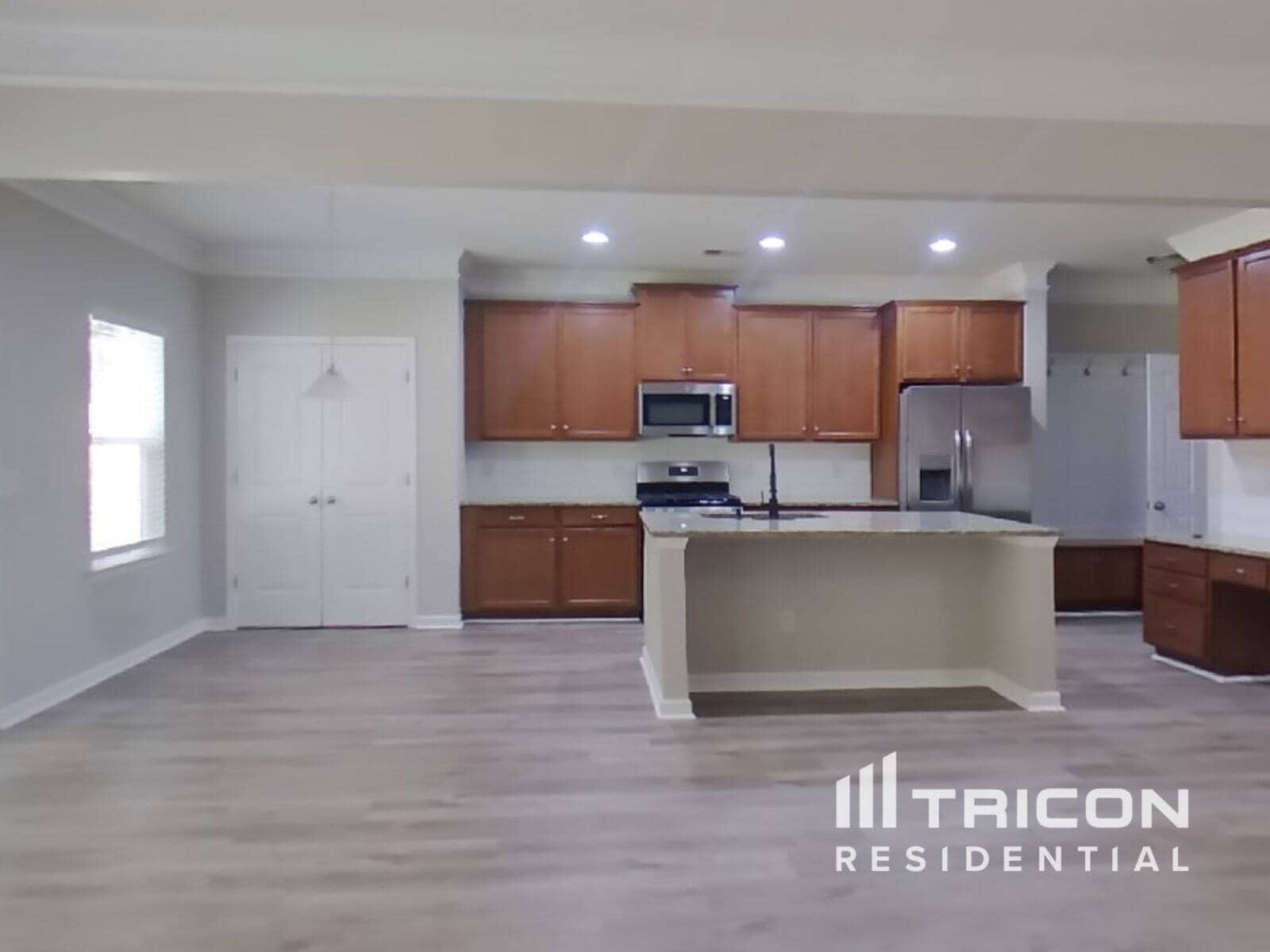 Building Photo - 91 Brooks Cir