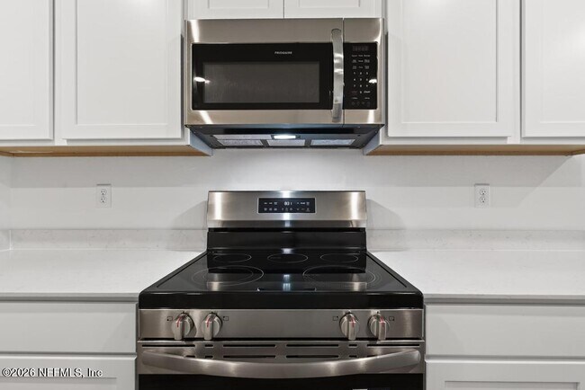 Building Photo - 3967 Mid Century St