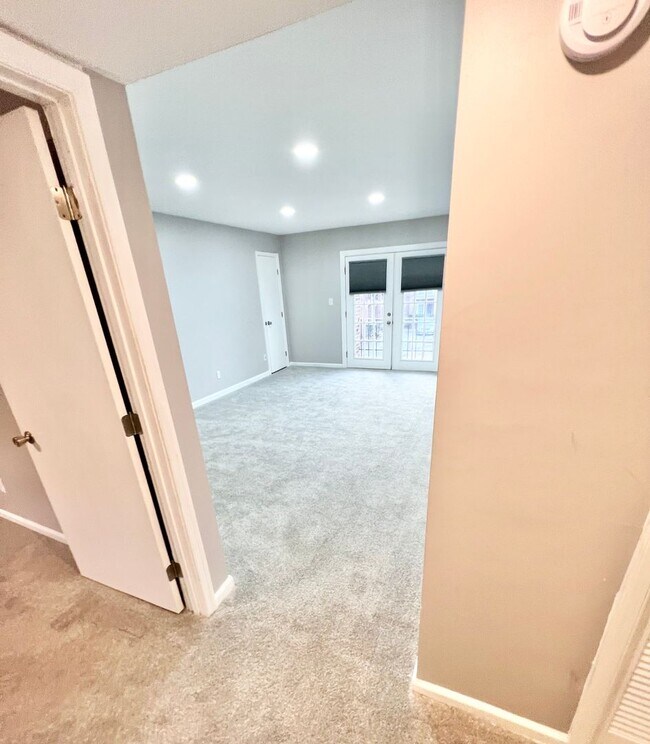 Building Photo - Meridian Apartments