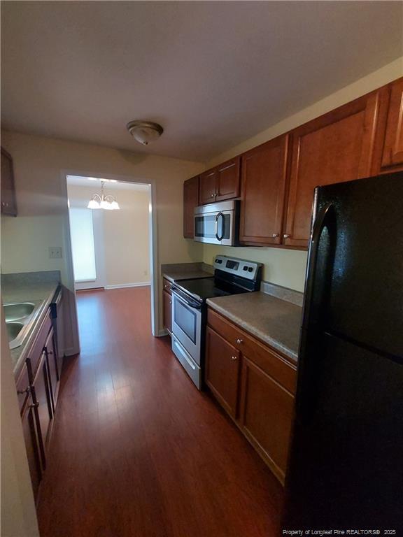 Building Photo - 661 Bartons Landing Pl