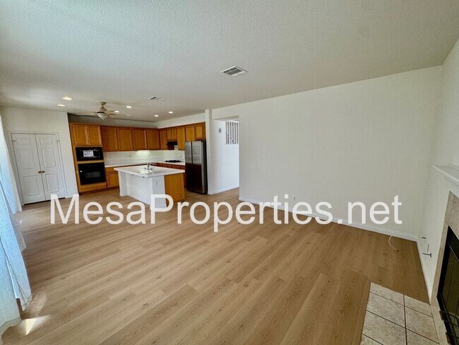 Building Photo - 6695 Goldy St