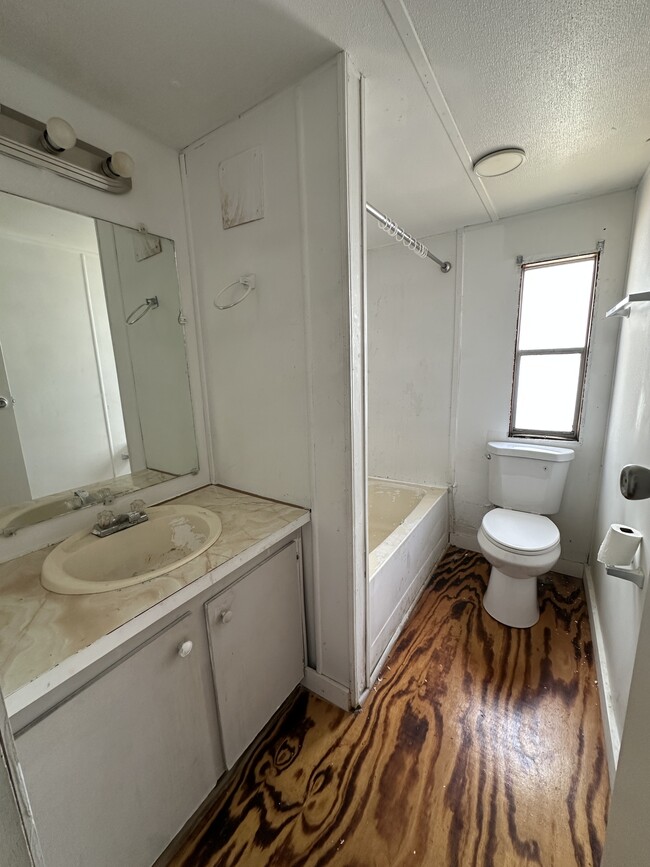 Building Photo - 7150 Seward Cir