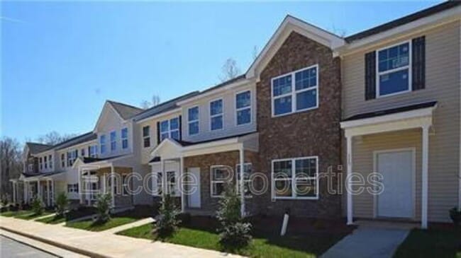 Primary Photo - 121 Summerland Dr
