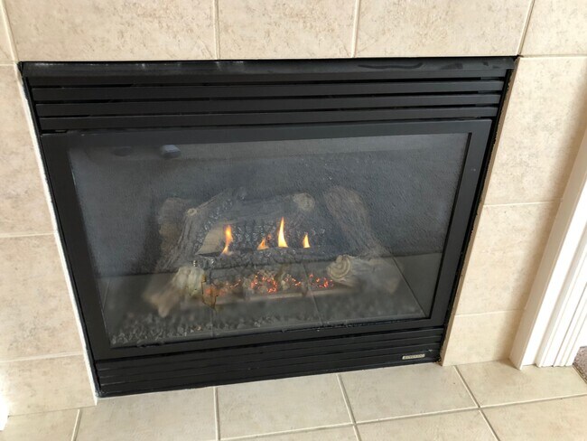 Building Photo - 724 Olde English Cir