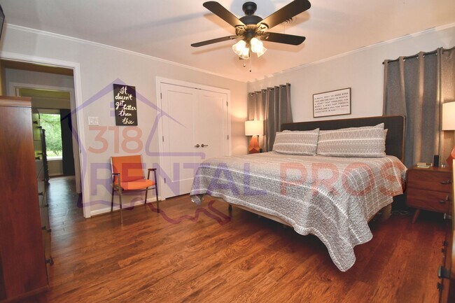 Building Photo - 4 Bed, 3 Bath Home in Ruston