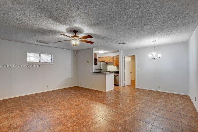 Building Photo - 28 Crossings Cir