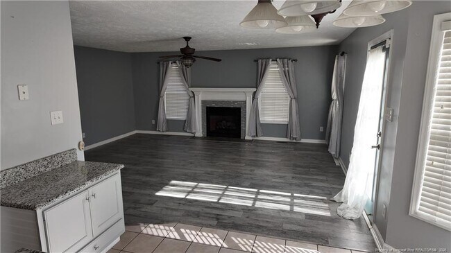 Building Photo - 3527 Standard Dr