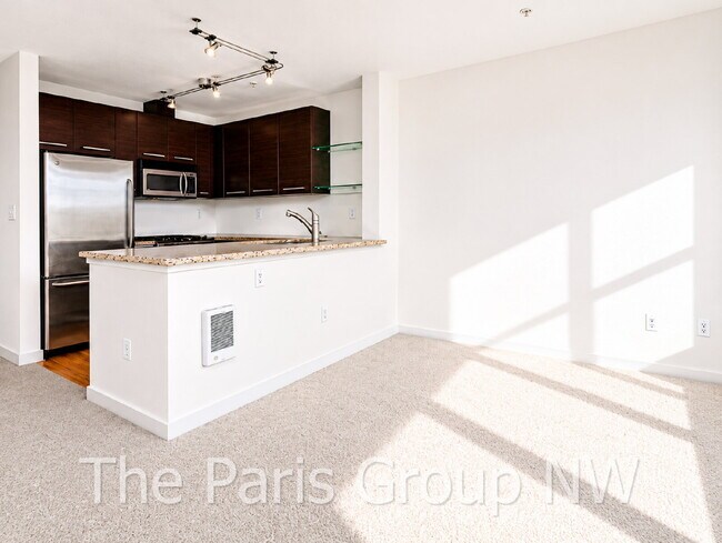 Building Photo - 1 MO FREE - Fab CapHill Condo * Ideal Location! Tons of Amenities! Fresh Paint & New Flooring! Ne...