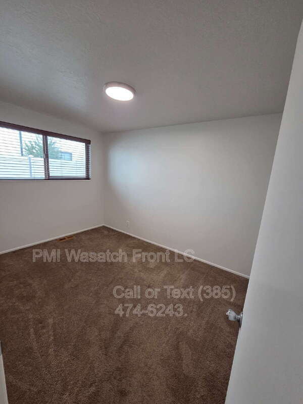 Building Photo - 1268 E Hudson Ave