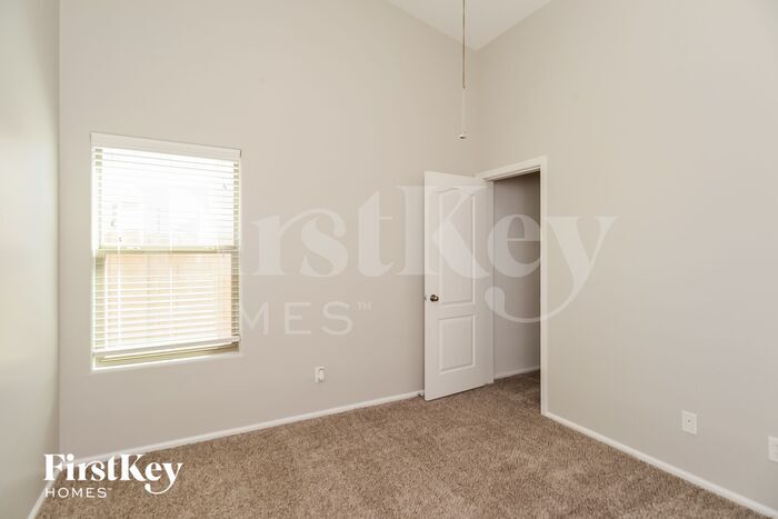 Building Photo - 1263 W Busa Dr