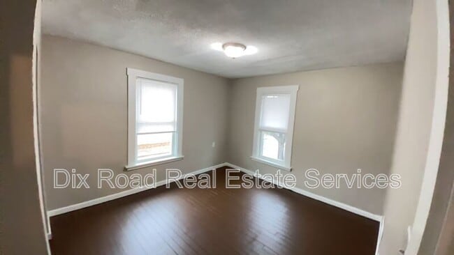 Building Photo - 1901 Tytus Ave