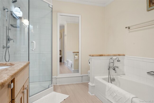 Building Photo - 448 Long Ridge Rd