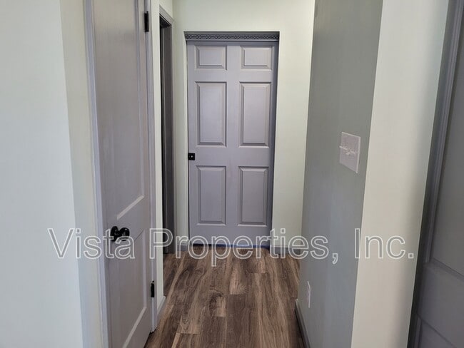 Building Photo - 127 Boston Ct