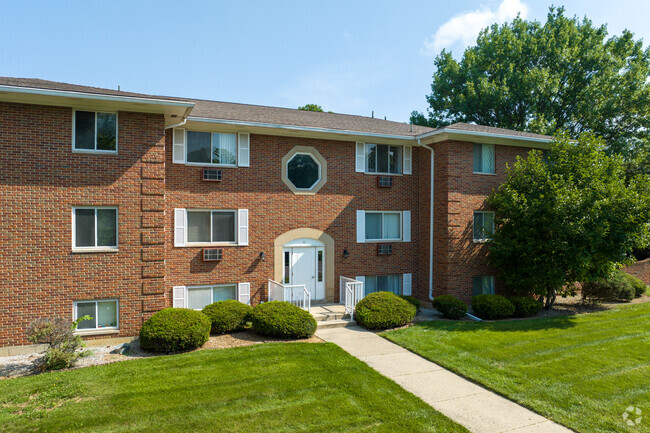 Centerville Arms - 10-33 Bradstreet Rd Dayton OH 45459 | Apartment Finder