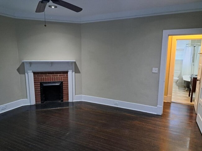Building Photo - 5060 Austell Powder Springs Rd SW
