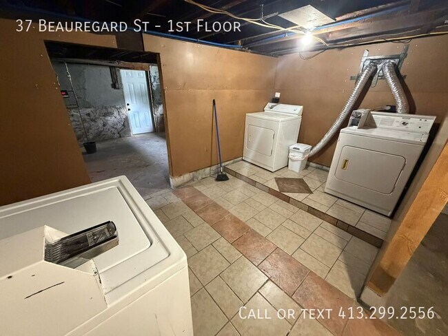 Building Photo - 37 Beauregard St