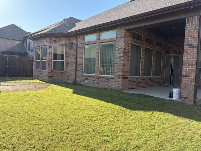 Building Photo - 8232 Snow Goose Way