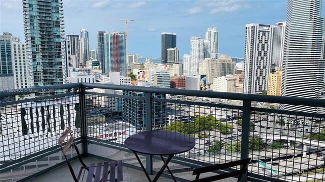 Building Photo - 350 S Miami Ave