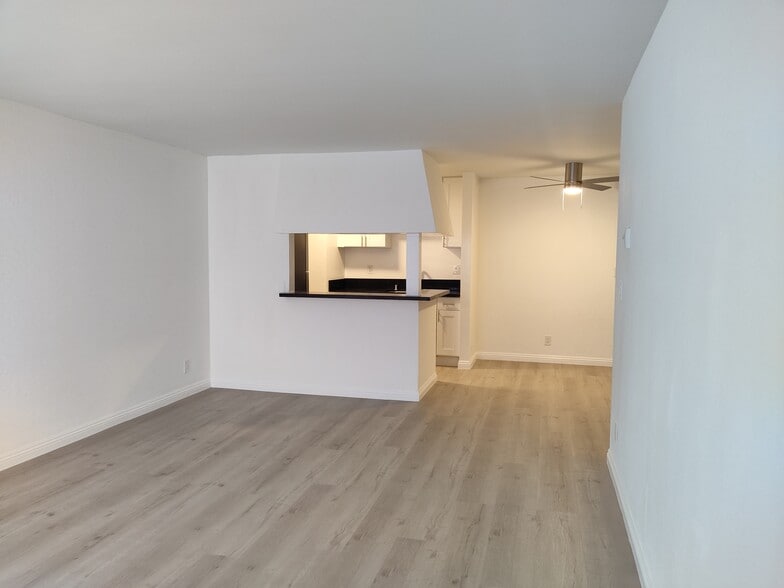 Hollywood Villa Apartments 7616 Hollywood Blvd Los Angeles CA 90046