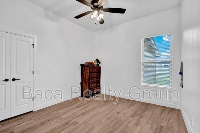 Building Photo - 24956 Norte Rd