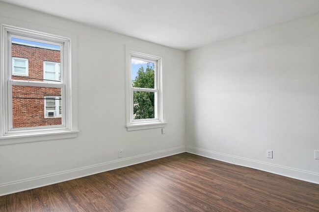 Building Photo - Coming Soon - Charming 3 Bedroom, 1.5 Bath...