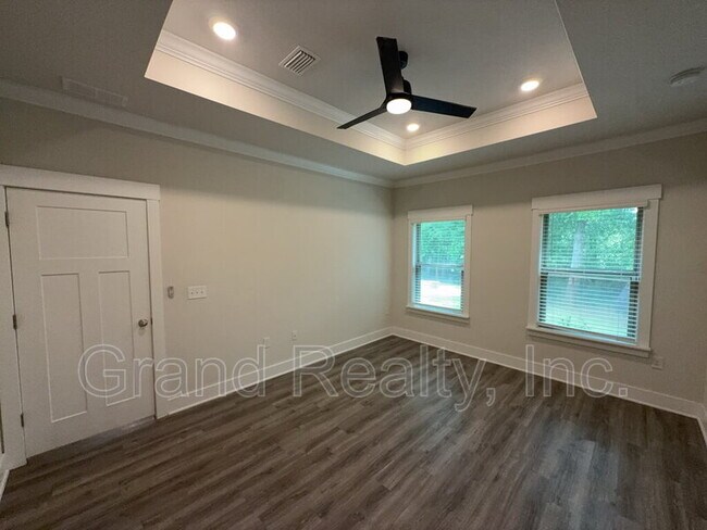 Building Photo - 10035 Tuscan Ct