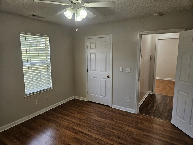 Building Photo - 809 Mason Tucker Dr