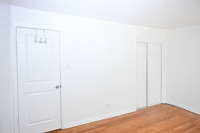 Building Photo - 6707 S Chappel Ave
