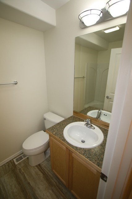 Building Photo - 3 Bedroom Condo close to JBER!