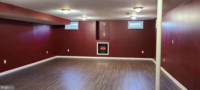 Building Photo - 15309 Lions Den Rd