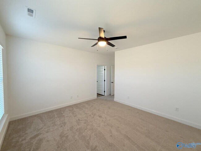 Building Photo - 24057 Quints Dr