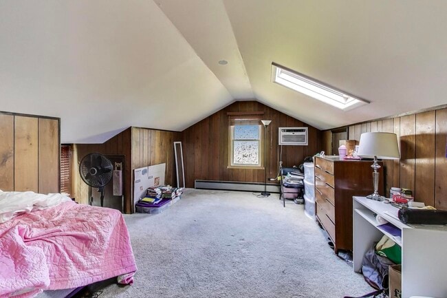 Building Photo - 4350 Bobolink Terrace