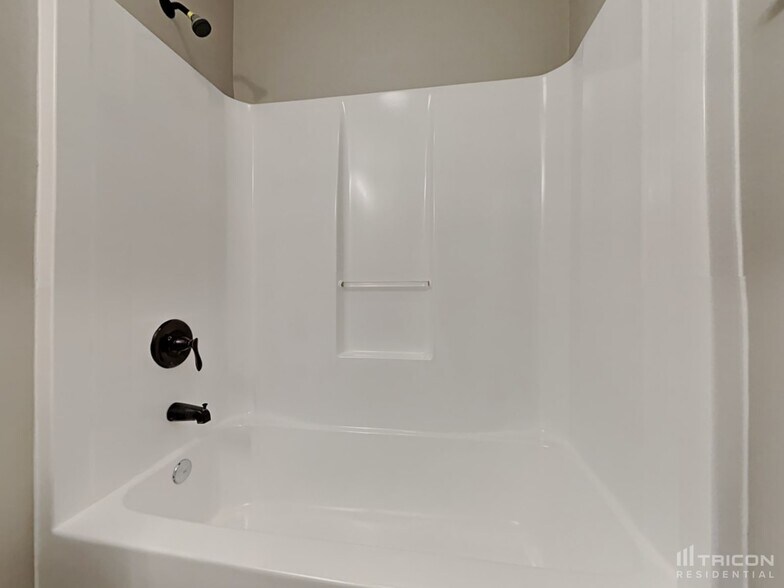 Building Photo - 2437 Wigeon Ct
