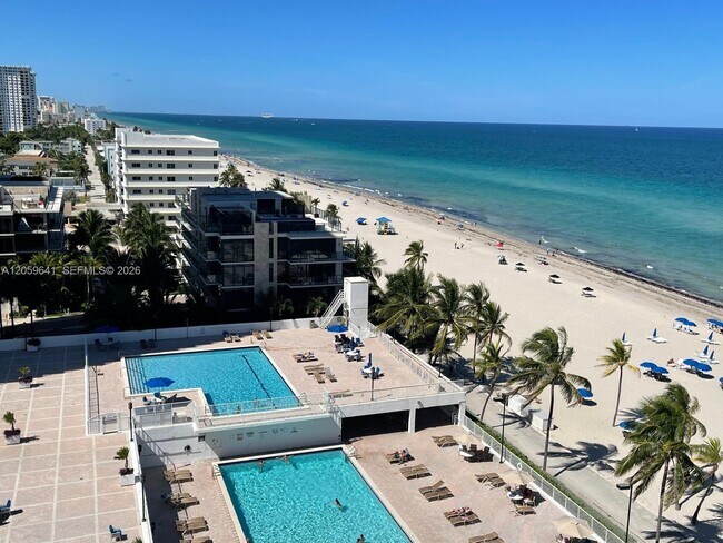 Building Photo - 2301 S Ocean Dr