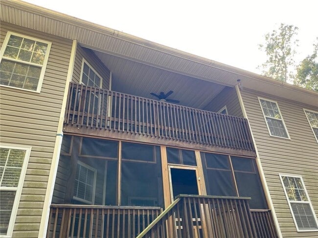 Building Photo - 4 Sullivan Ln