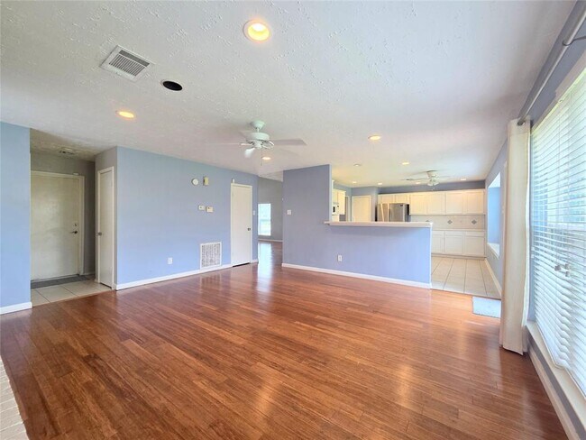 Building Photo - 12338 Southmeadow Dr