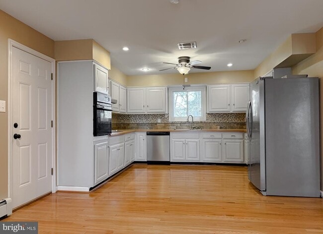 Building Photo - 19479 N Snow Hill Manor Rd