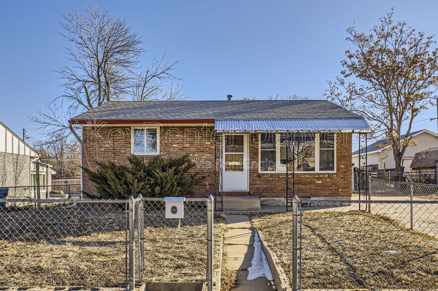 Primary Photo - 6630 Magnolia St