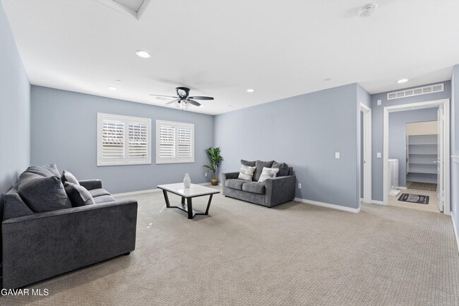 Building Photo - 41638 Cielo Vista Dr