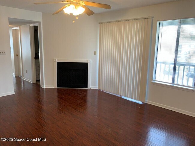 Building Photo - 3595 Sable Palm Ln