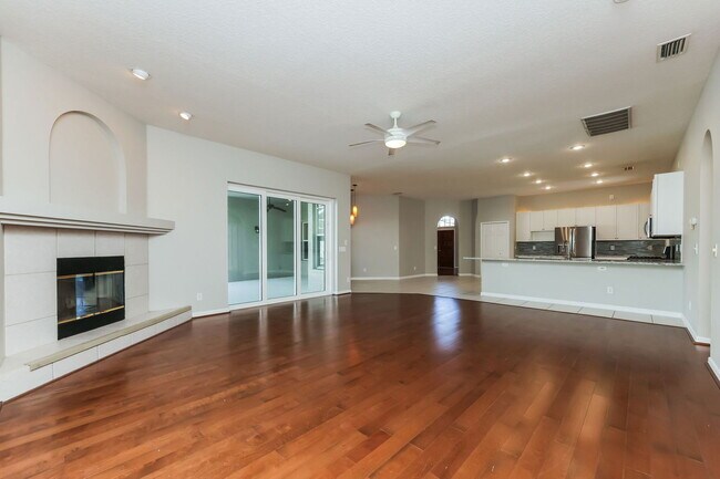 Building Photo - 1253 Deerbourne Dr